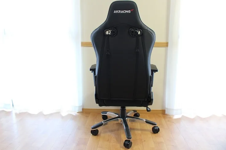 完成したAKRacing Pro-X V2を正面から見た全体
