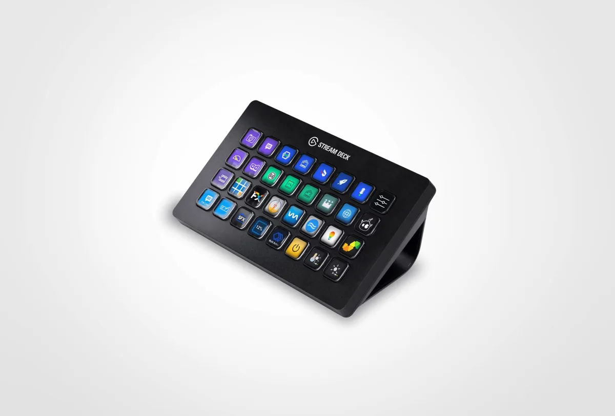 32個のボタンが並ぶStream Deck XL