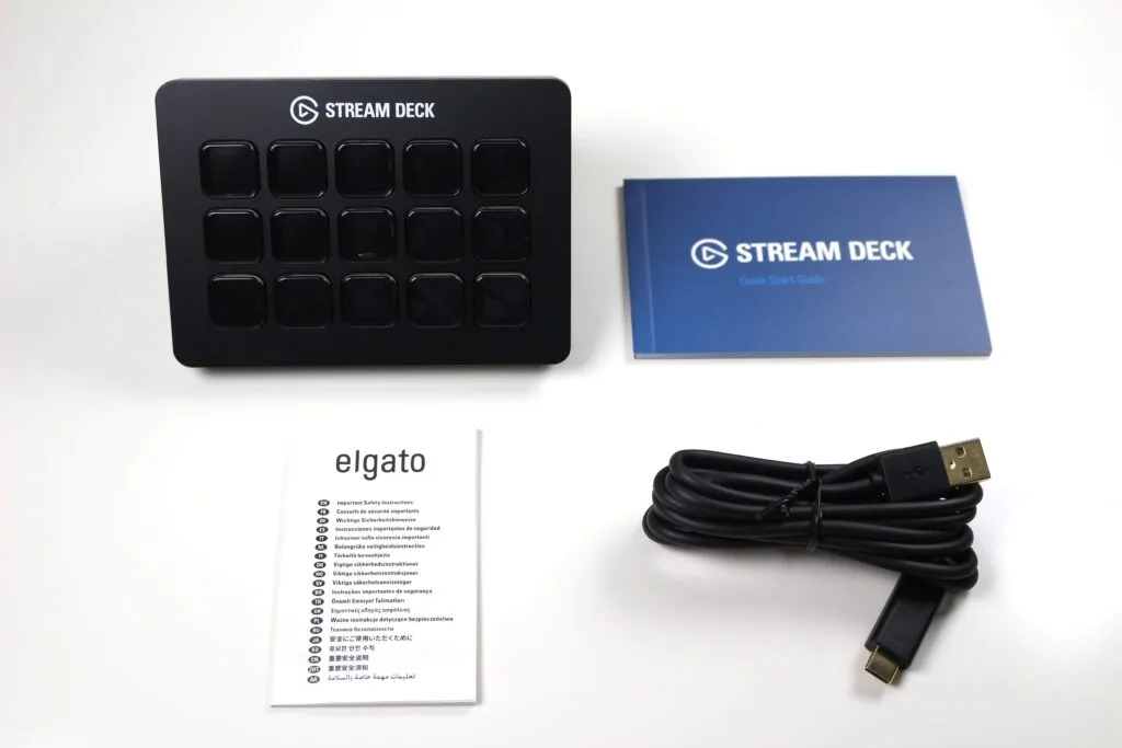Stream Deck MK.2の同梱物一式