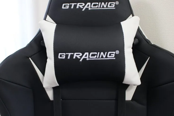 GT909のヘッドレスト