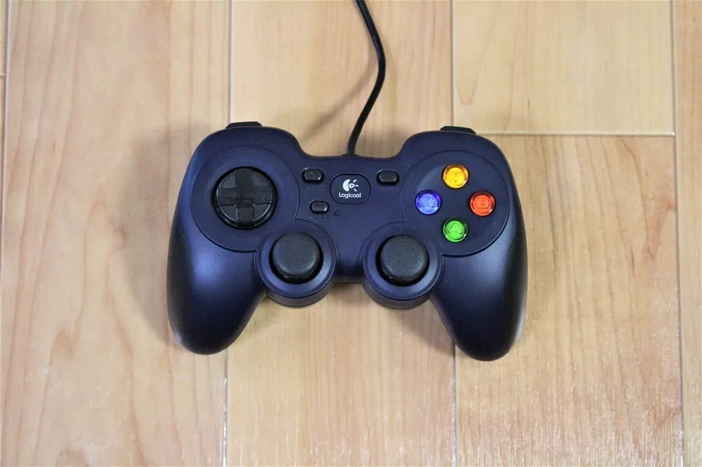 F310の正面
