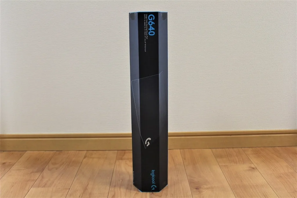 筒状のG640rのパッケージ